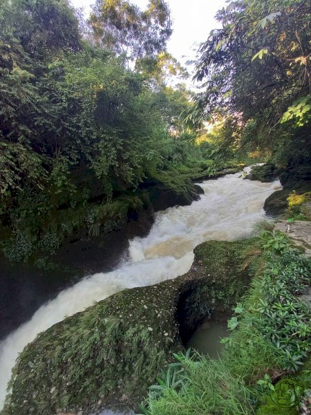 Davi's Falls et Grotte Gupteshwor